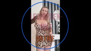 Sandybigboobs Porno Video: Leoparden MILF on fire