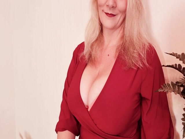 Sandybigboobs Porno Video: lovely MILF-tits
